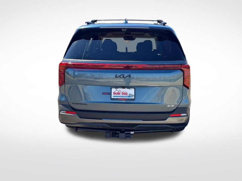 Used 2025 Kia Carnival SX Prestige image 4