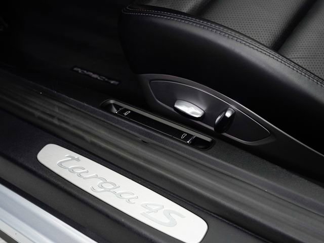 Used 2015 Porsche 911 Targa 4S AWD/4WD image 9