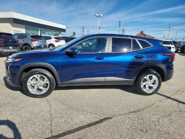 Certified 2024 Chevrolet Trax LS w/ LS Convenience Package FWD image 33