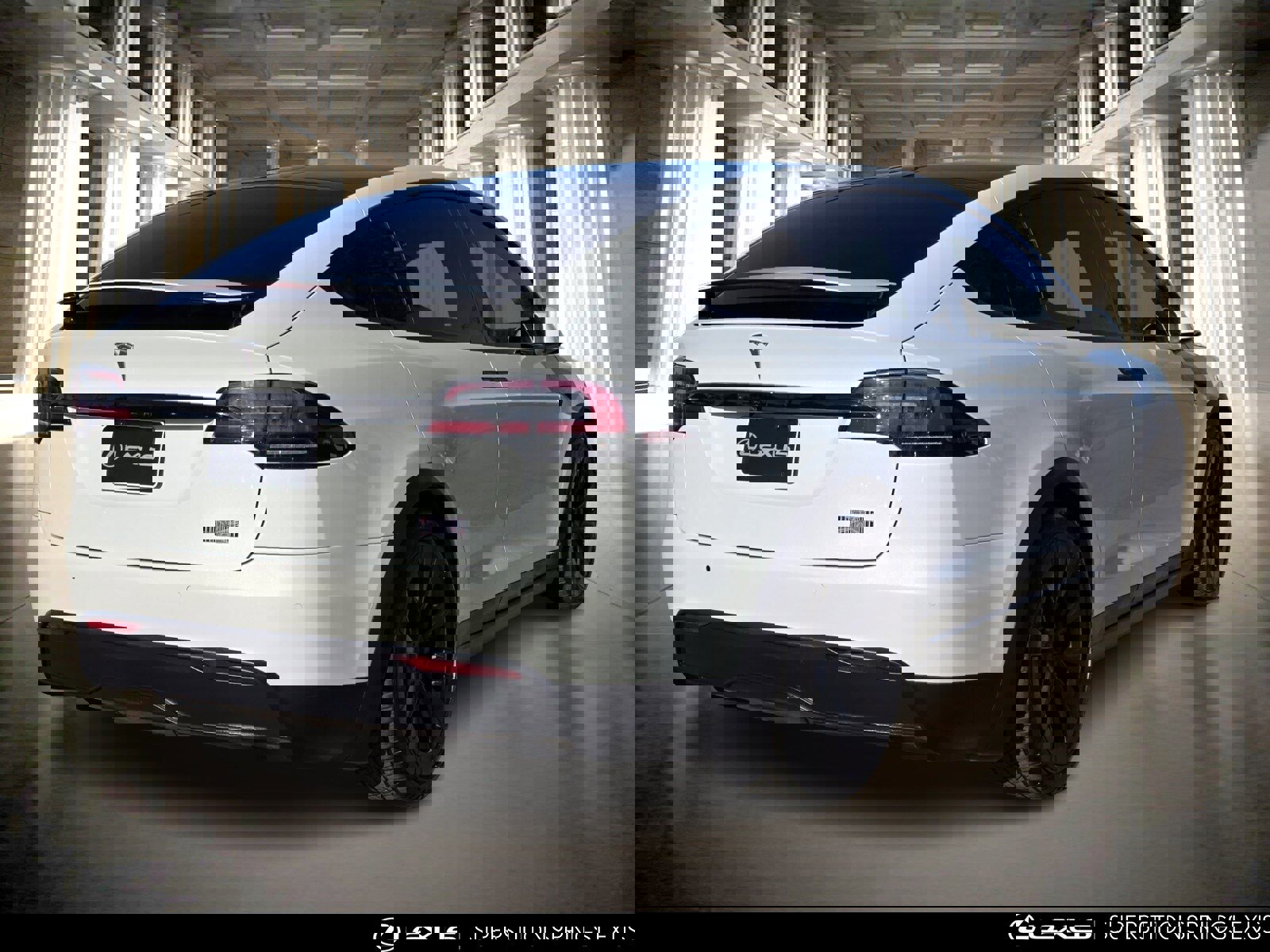 Used 2022 Tesla Model X Plaid image 5