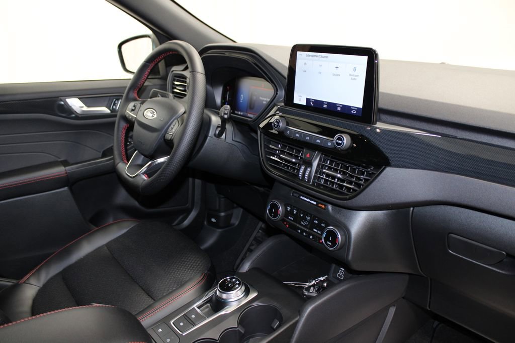 New 2026 Ford Escape ST-Line w/ Cold Weather Package image 31