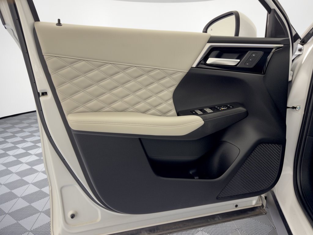 Used 2022 Mitsubishi Outlander SEL AWD/4WD image 14