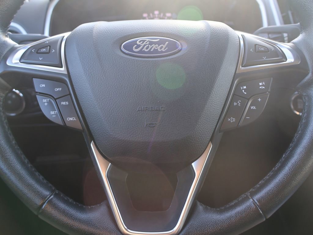 Used 2021 Ford Edge SEL w/ Cargo Accessory Package image 14