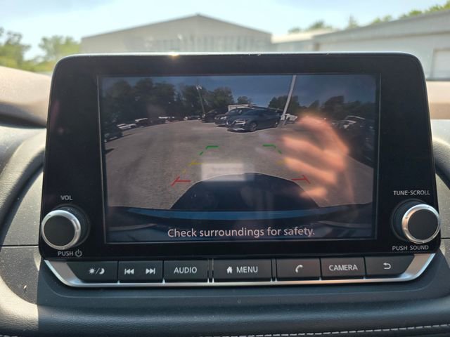 Used 2022 Nissan Rogue SV w/ SV Premium Package image 18