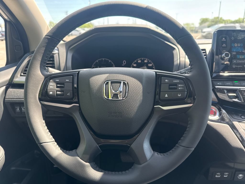 New 2026 Honda Odyssey Touring image 13