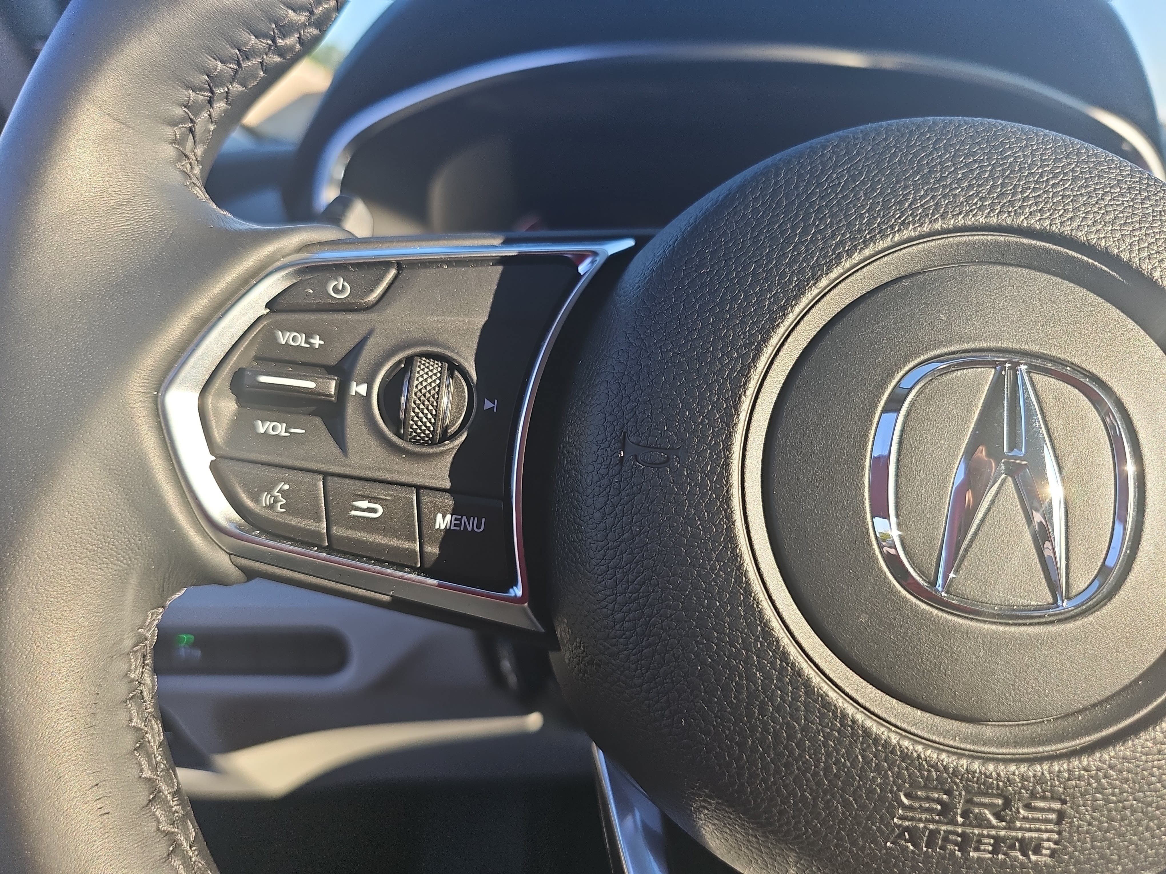 Certified 2025 Acura MDX FWD w/ Technology Package image 17