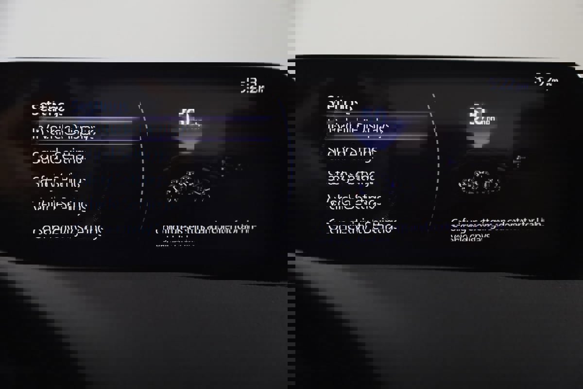 Used 2025 MAZDA MAZDA3 Carbon image 34