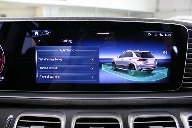 Used 2024 Mercedes-Benz GLE 350 4MATIC w/ AMG Line Exterior image 27