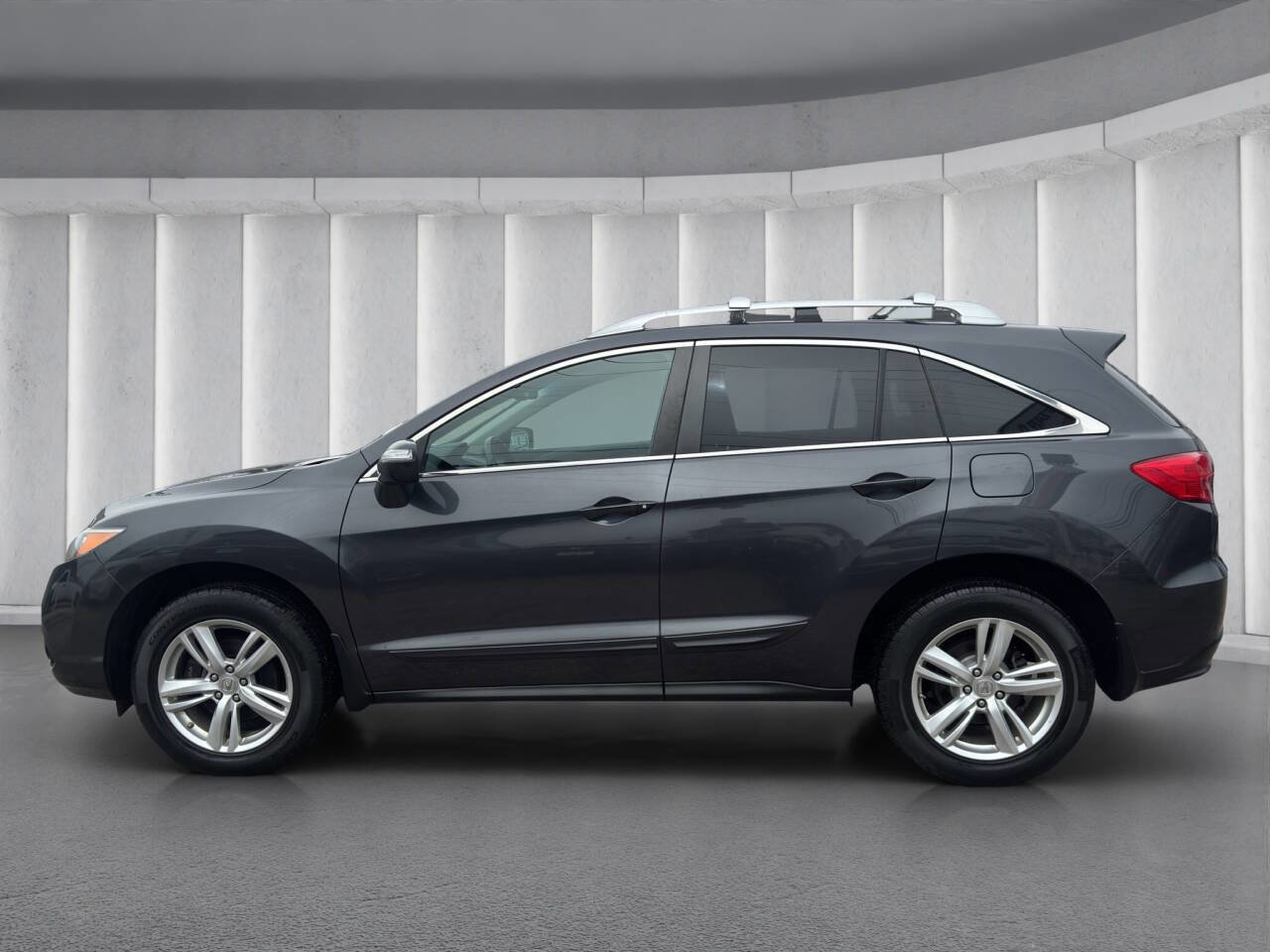 Used 2015 Acura RDX Base AWD 4dr SUV image 2