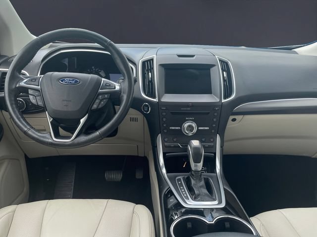 Used 2017 Ford Edge Titanium w/ Equipment Group 301A AWD/4WD image 10