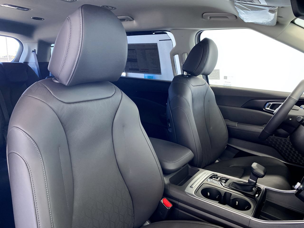 New 2027 Kia Carnival EX w/ Dark Edition Package FWD image 31
