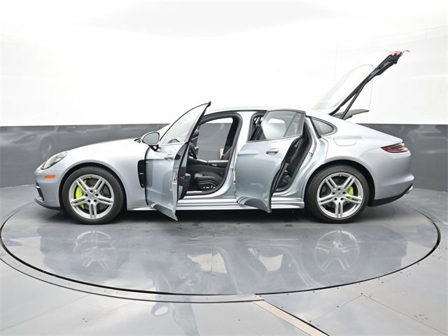 Used 2019 Porsche Panamera 4 image 28