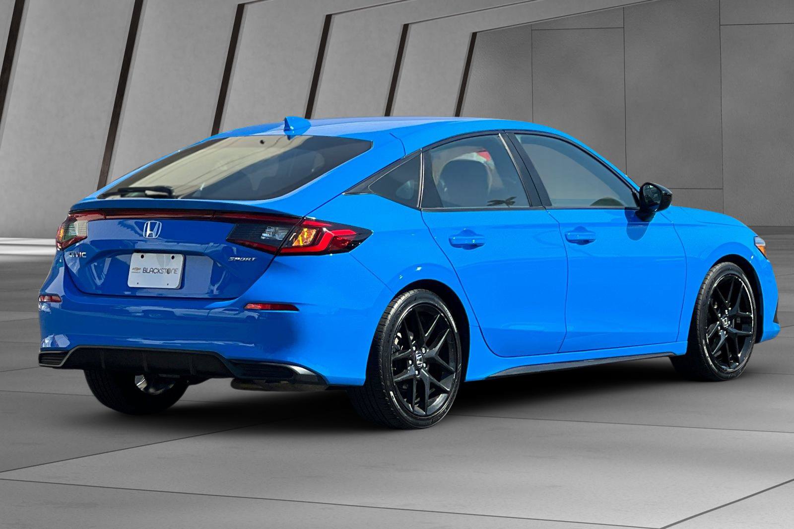 Used 2023 Honda Civic Sport image 4