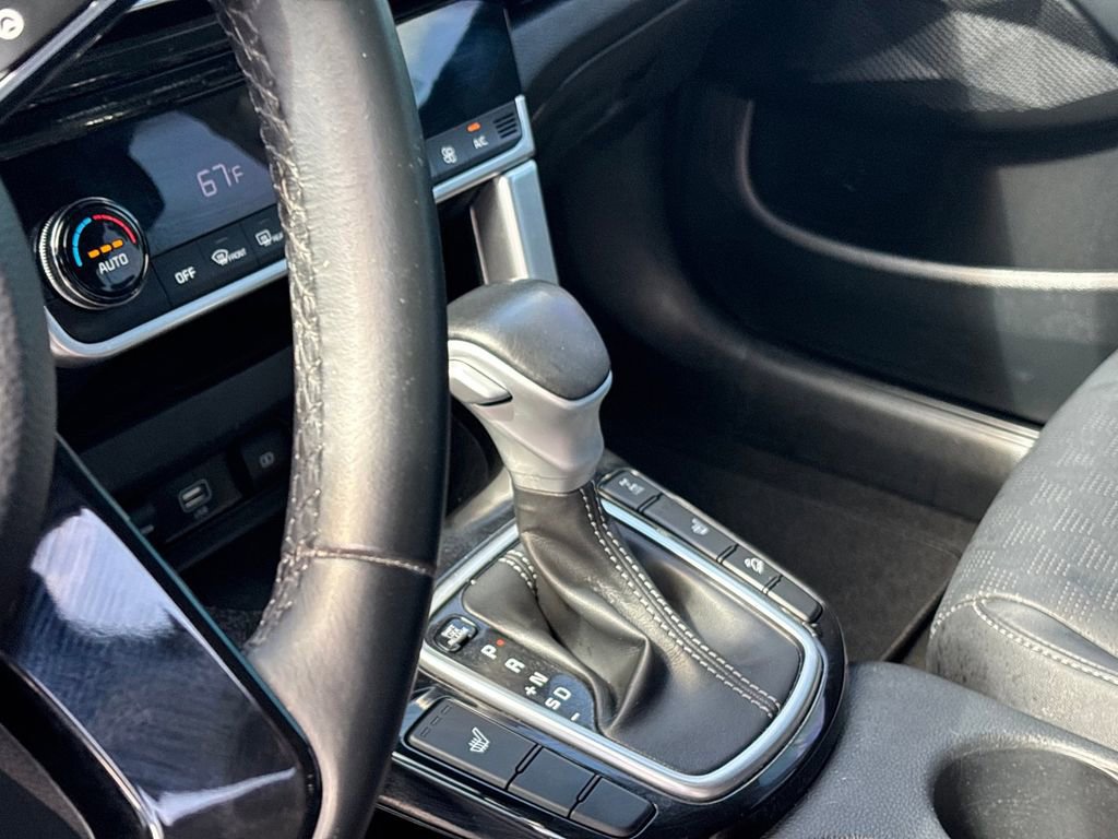 Used 2023 Kia Seltos EX image 11