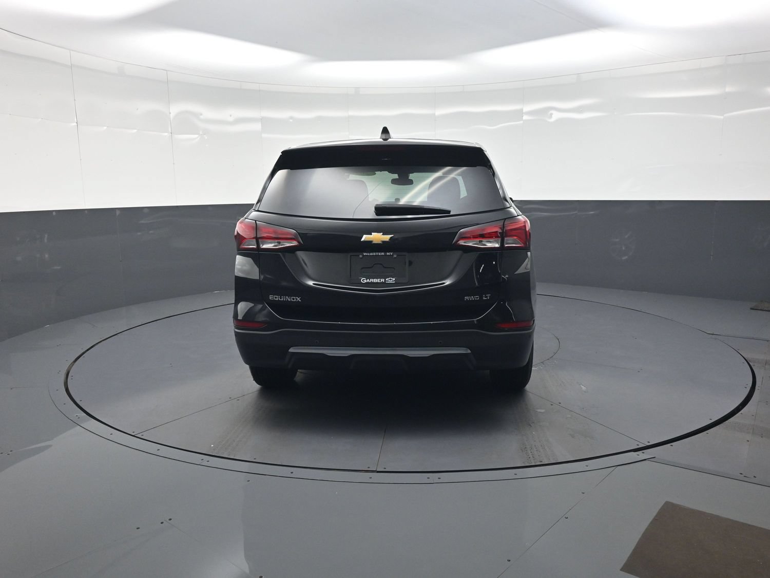 Used 2024 Chevrolet Equinox LT AWD/4WD image 4