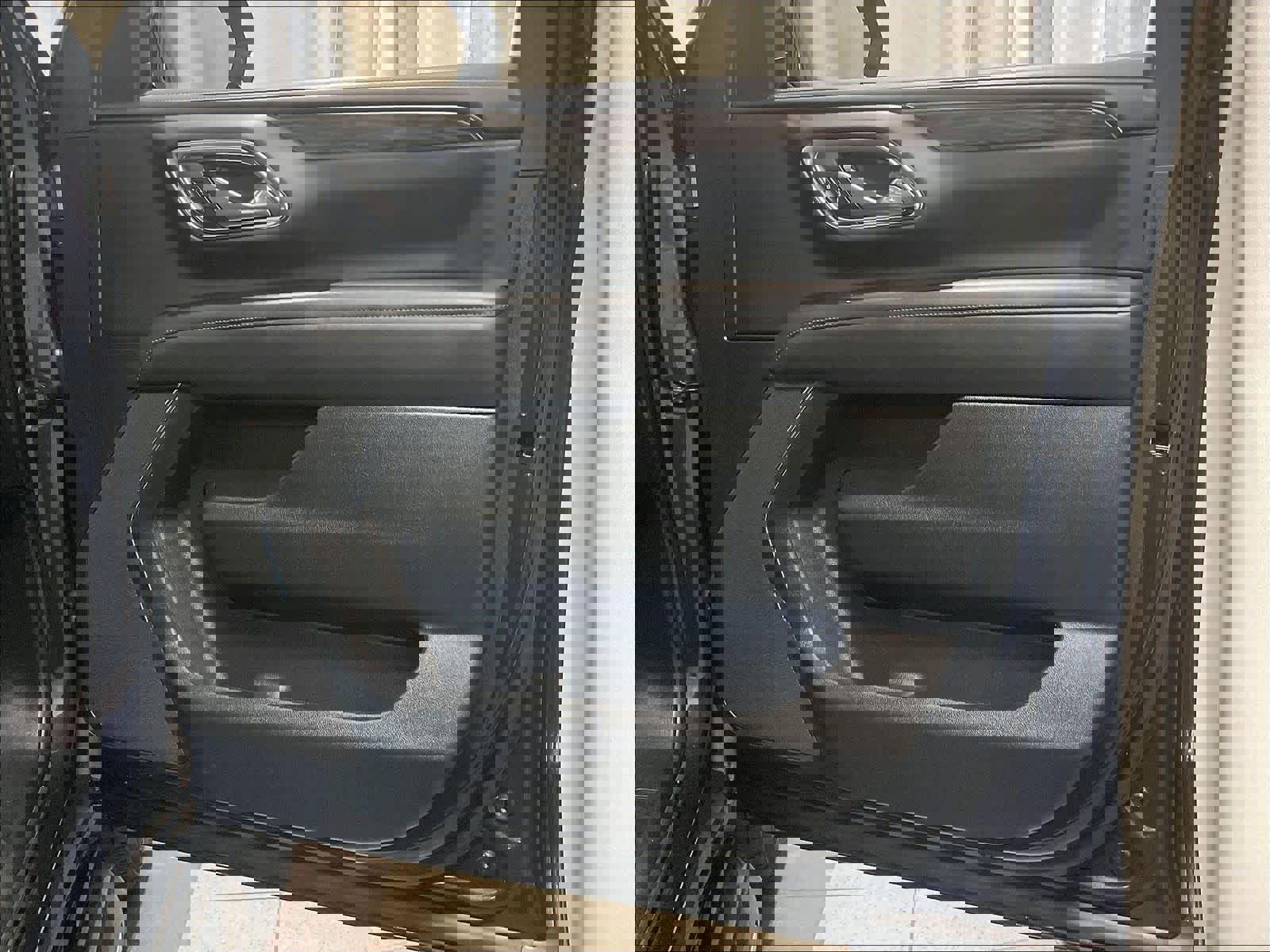 Used 2023 Chevrolet Tahoe LS image 12