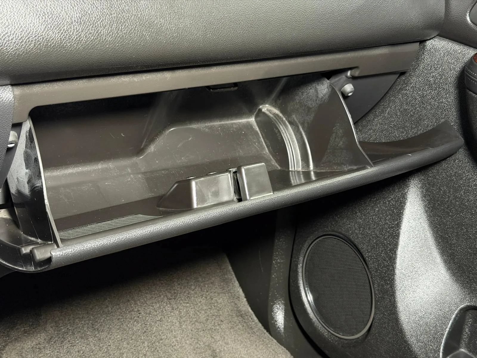 Used 2012 GMC Yukon XL Denali RWD image 42