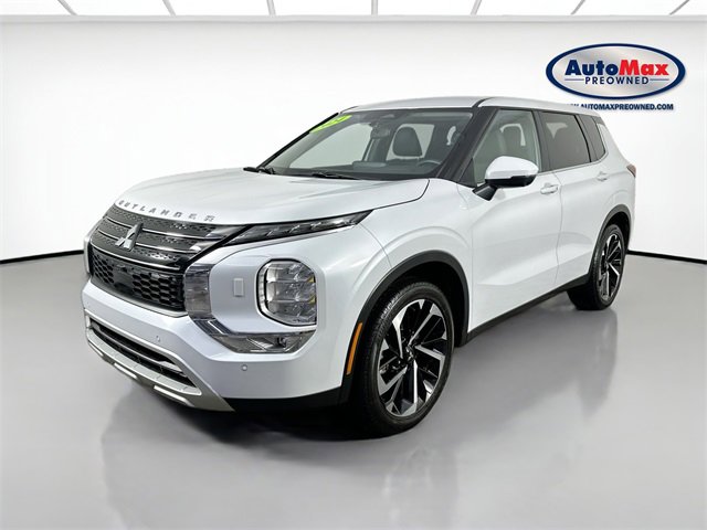 Used 2024 Mitsubishi Outlander SE image 4