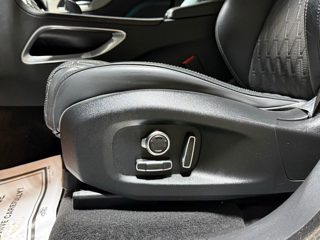 Used 2020 Jaguar F-PACE SVR AWD/4WD image 24
