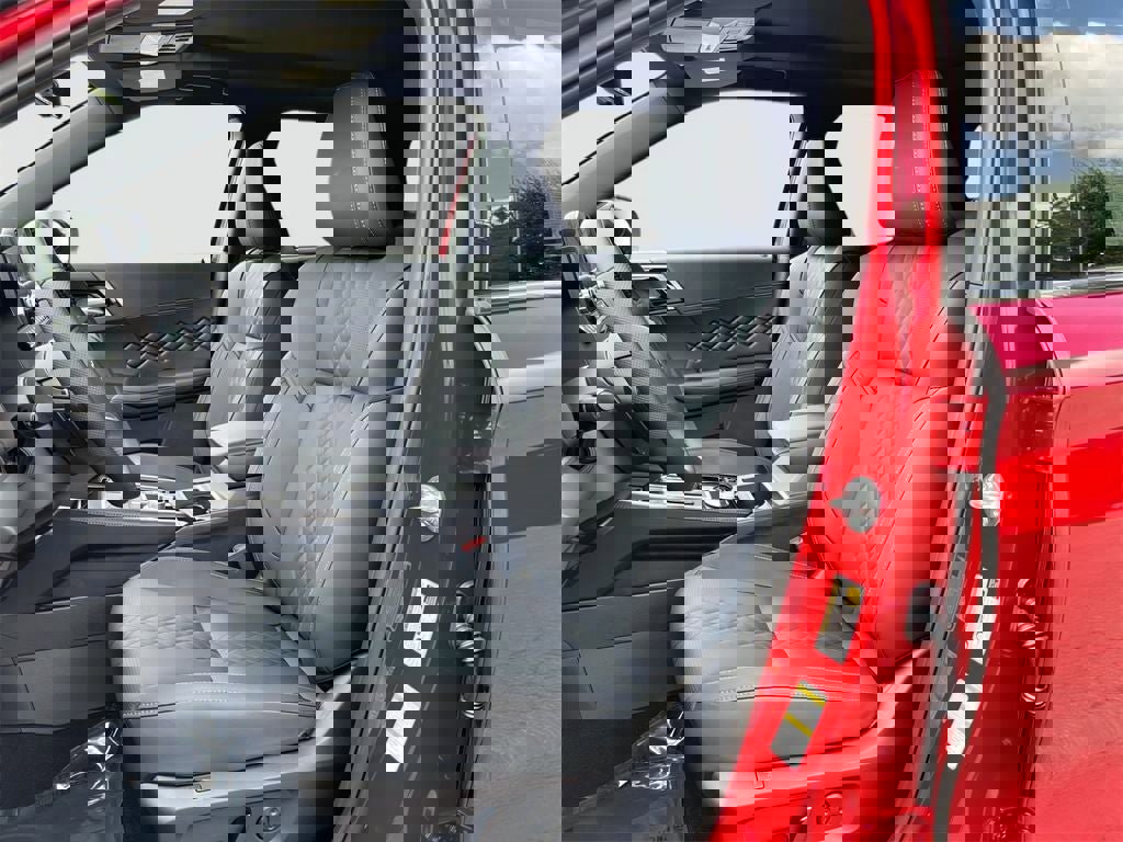 New 2025 Mitsubishi Outlander 4WD Plug-In Hybrid image 24