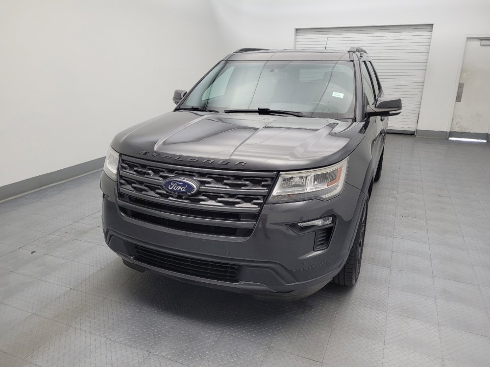Used 2018 Ford Explorer XLT w/ Equipment Group 202A FWD image 15