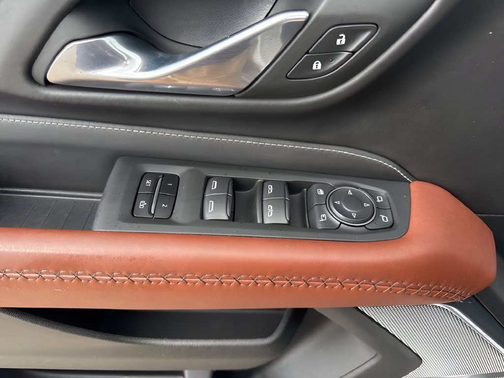 Used 2023 GMC Yukon XL Denali Ultimate w/ LPO, Floor Liner Package AWD/4WD image 15