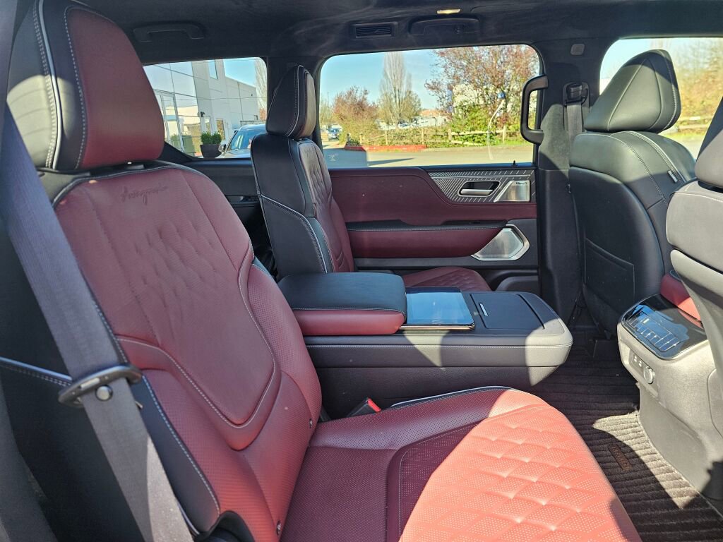 Used 2025 INFINITI QX80 Autograph w/ Autograph Exterior Package image 15