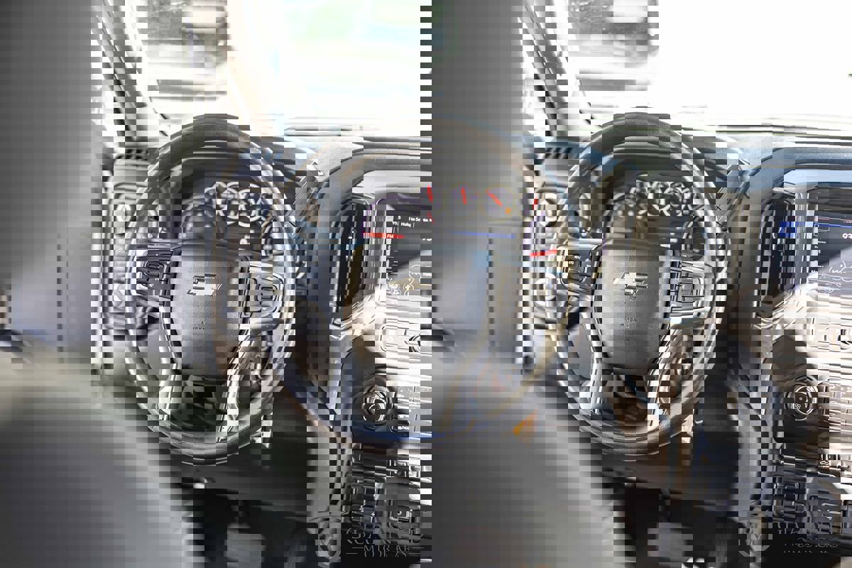 Used 2022 Chevrolet Silverado 2500 Custom w/ Custom Value Package image 32