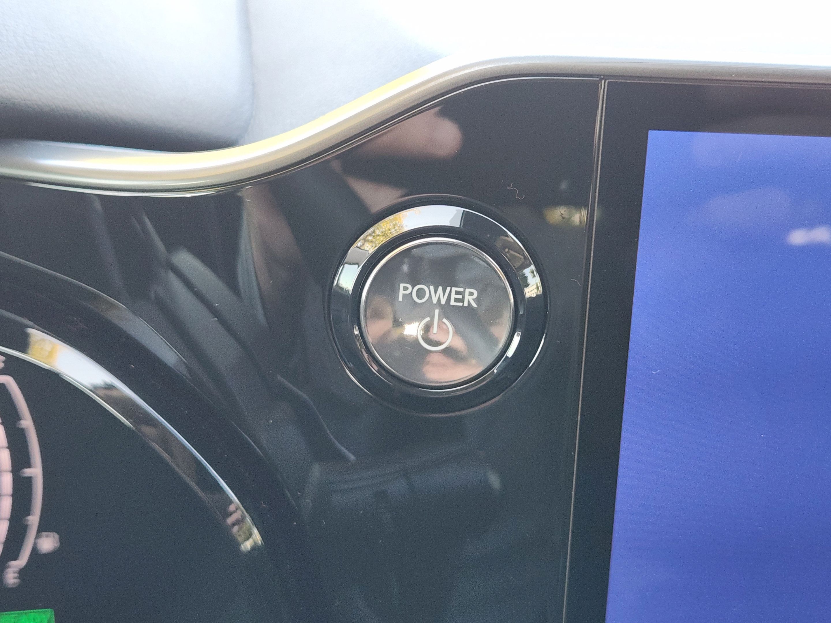 Used 2025 Lexus NX 450h+ AWD w/ Accessory Package (2T) image 41