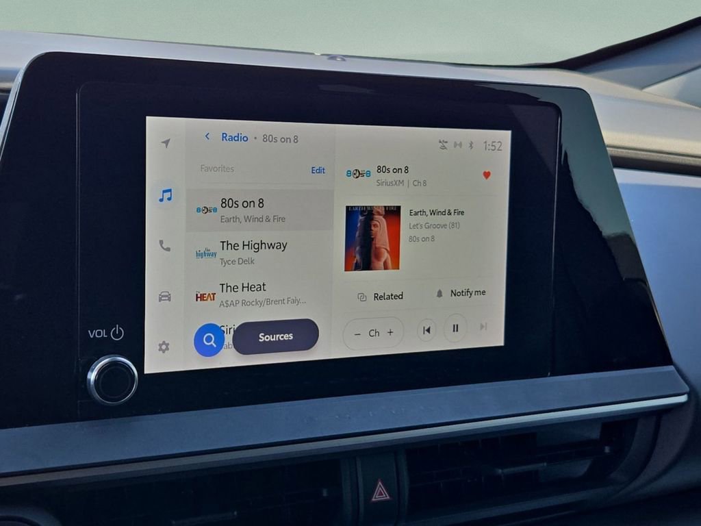 Used 2023 Toyota Prius LE image 19