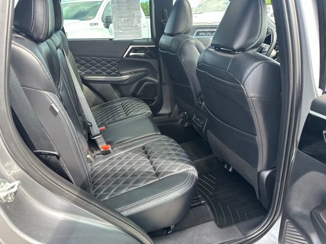 Used 2023 Mitsubishi Outlander SEL Black Edition AWD/4WD image 10
