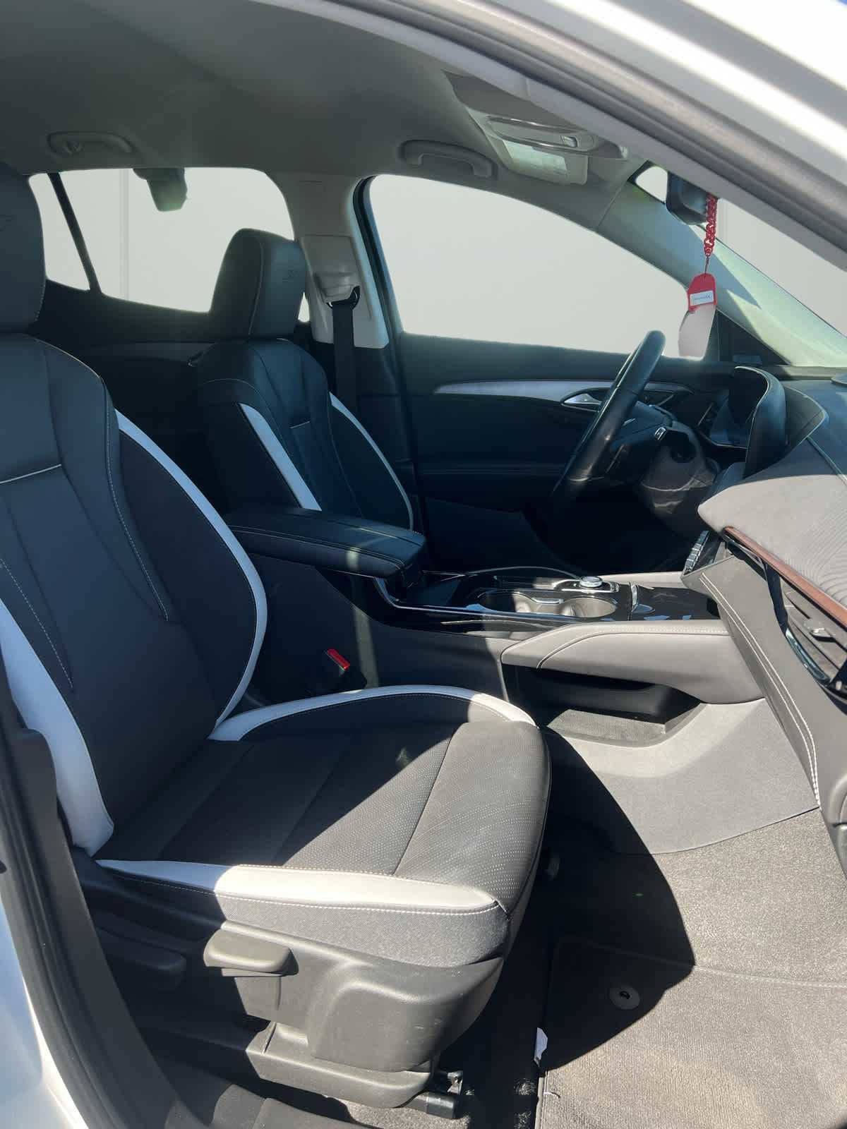 Used 2025 Buick Envision Sport Touring image 7