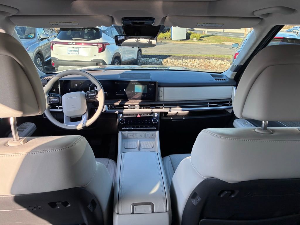 Used 2024 Hyundai Santa Fe Calligraphy image 17