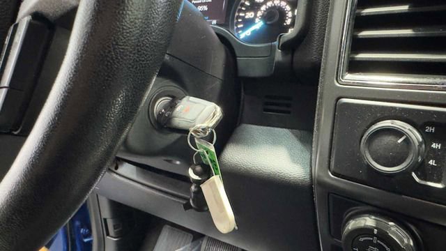 Used 2019 Ford F150 XLT w/ Equipment Group 302A Luxury AWD/4WD image 32