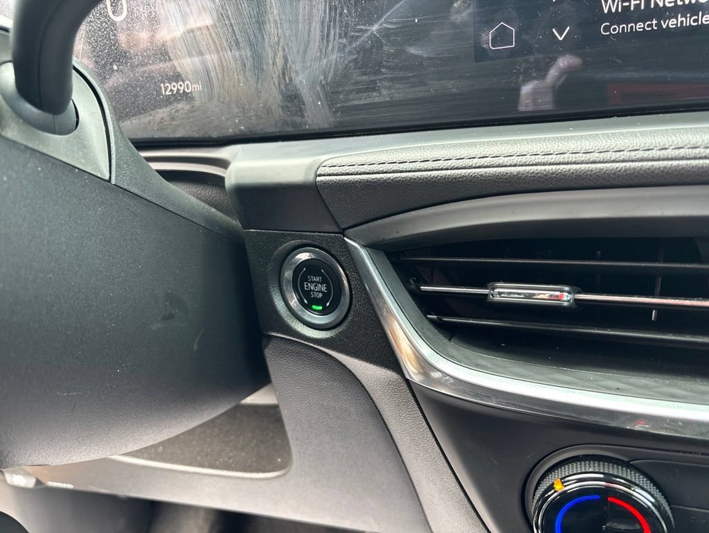 Used 2024 Buick Encore GX Preferred w/ Comfort Package FWD image 31