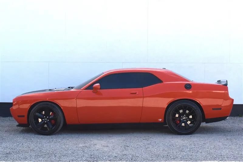 Used 2010 Dodge Challenger SRT8 w/ SRT Option Group II RWD image 6