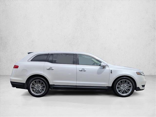Used 2013 Lincoln MKT AWD image 4