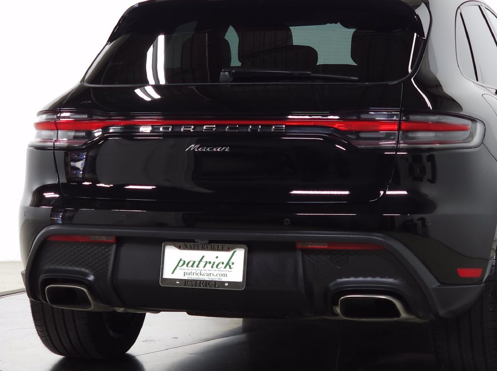 Used 2024 Porsche Macan Turbo AWD/4WD image 8