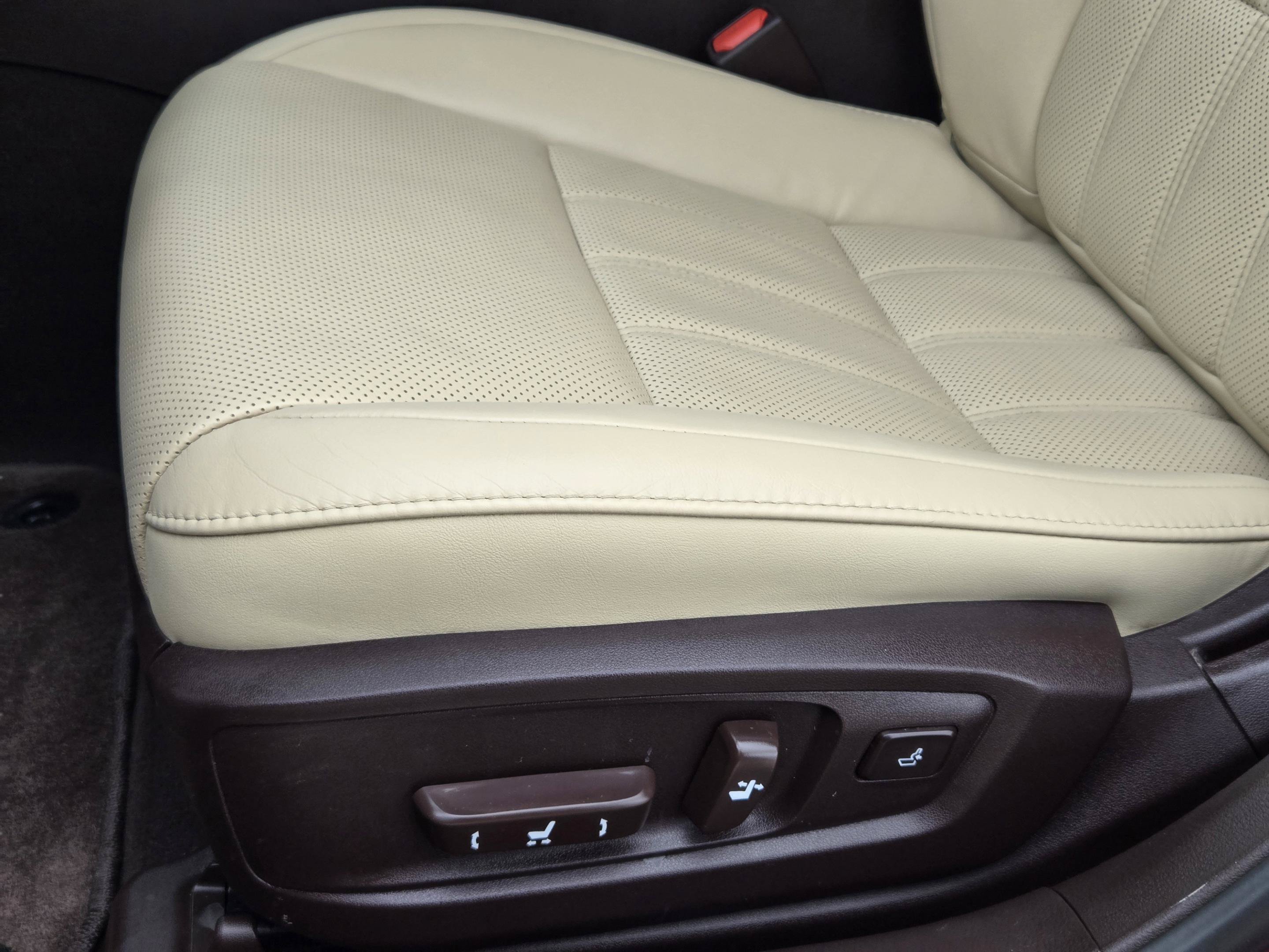 Used 2018 Lexus ES 350 w/ Luxury Package w/Wood Trim FWD image 23
