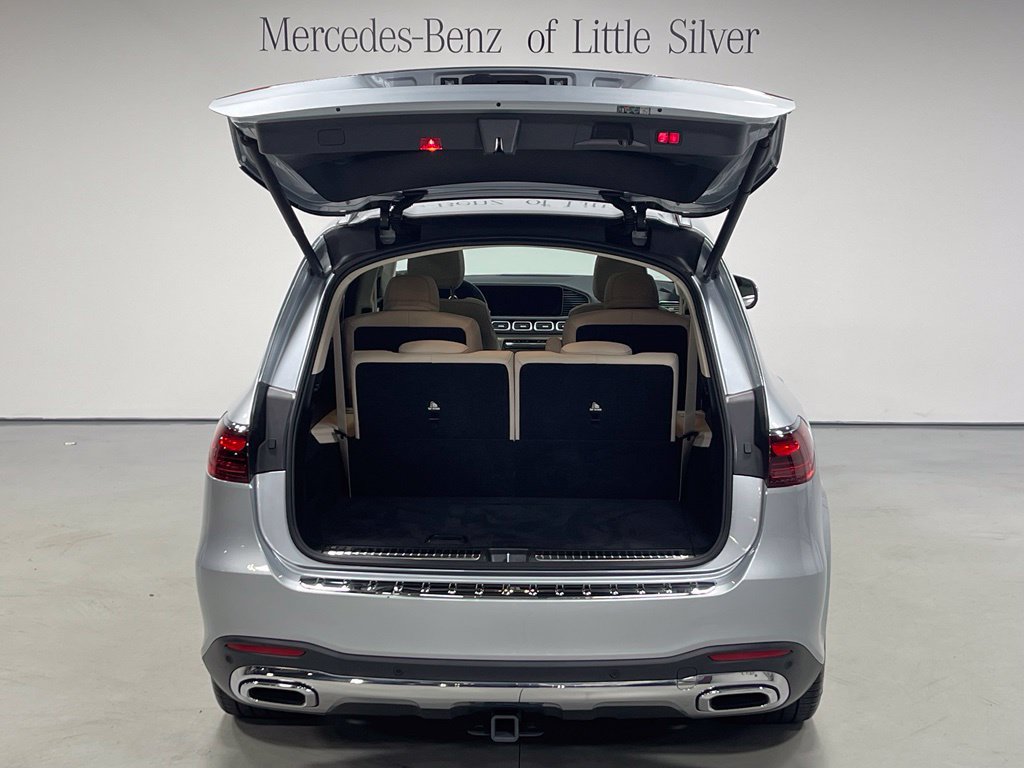 Used 2024 Mercedes-Benz GLS 450 4MATIC image 5