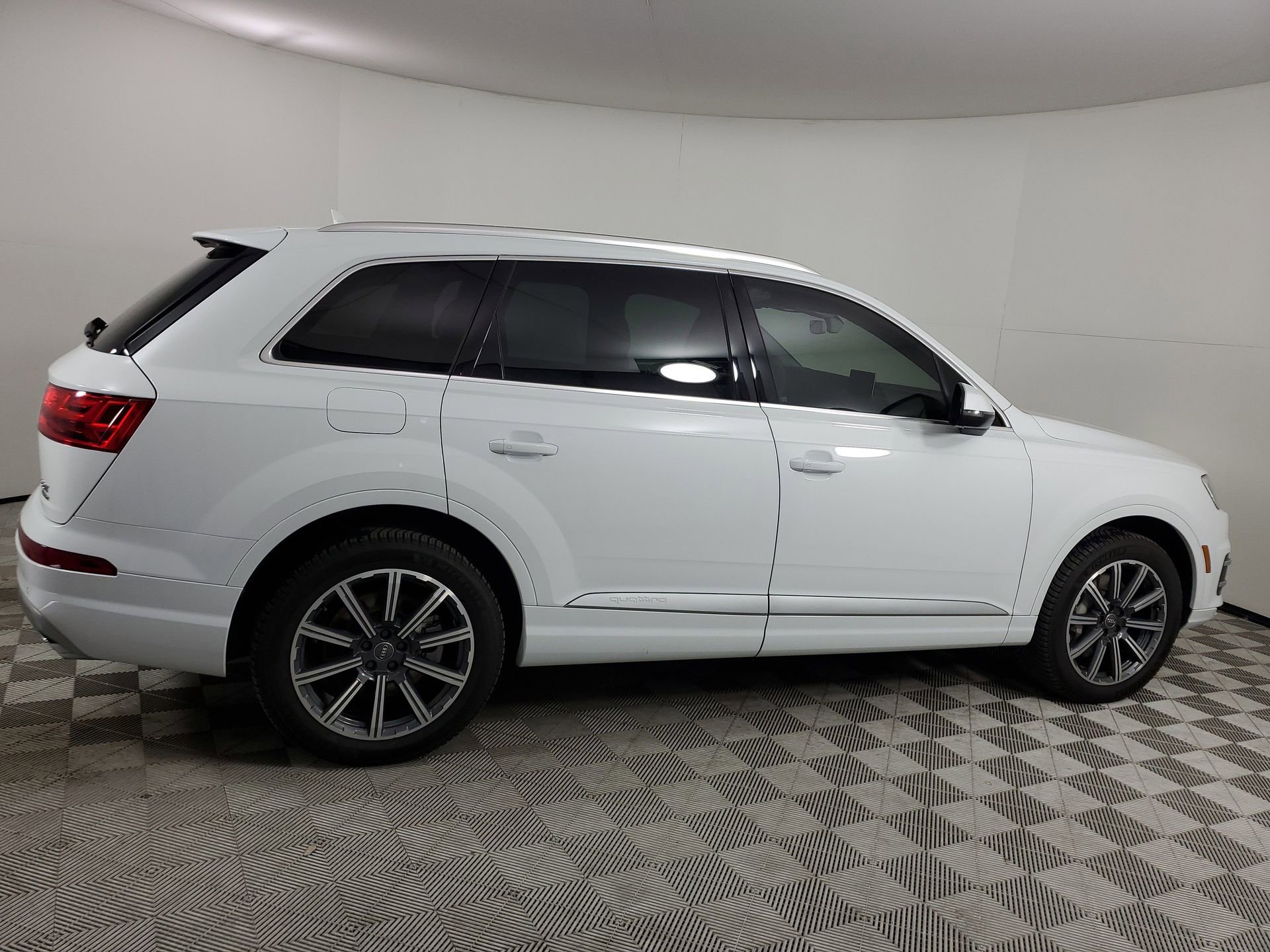 Used 2017 Audi Q7 3.0T Premium Plus image 12