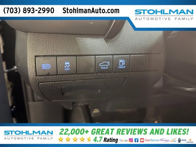 Used 2024 Toyota Camry SE w/ Blackout Package (TMS) image 19