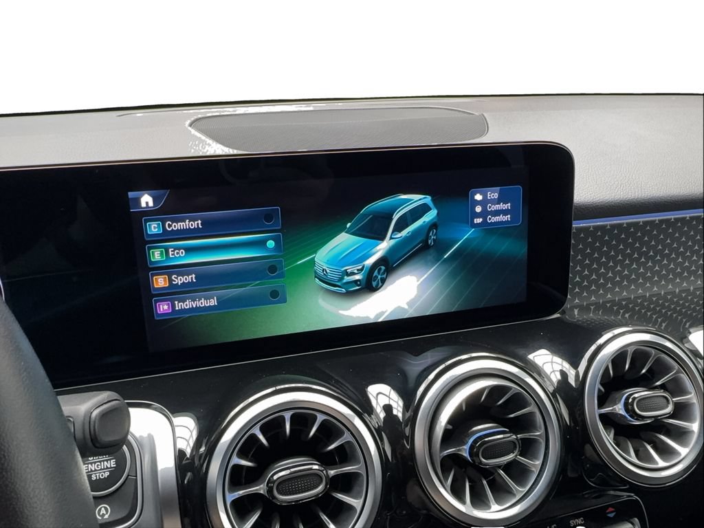 Used 2024 Mercedes-Benz GLB 250 image 49