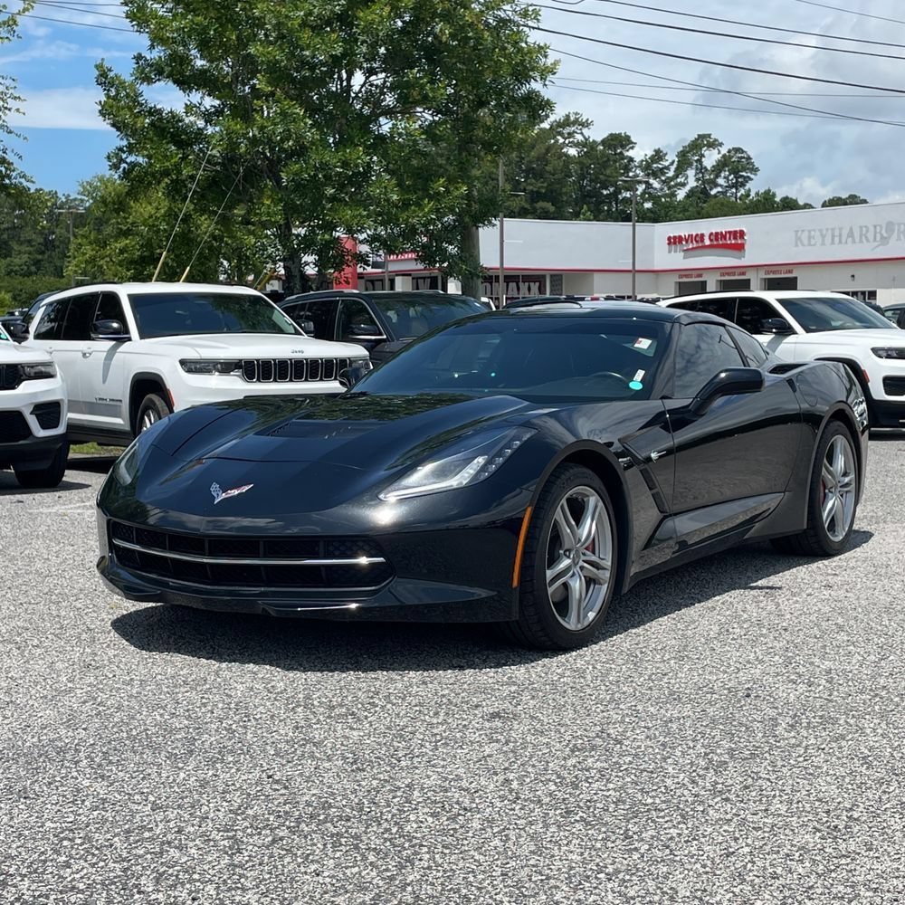 Used 2016 Chevrolet Corvette Stingray Coupe RWD image 3