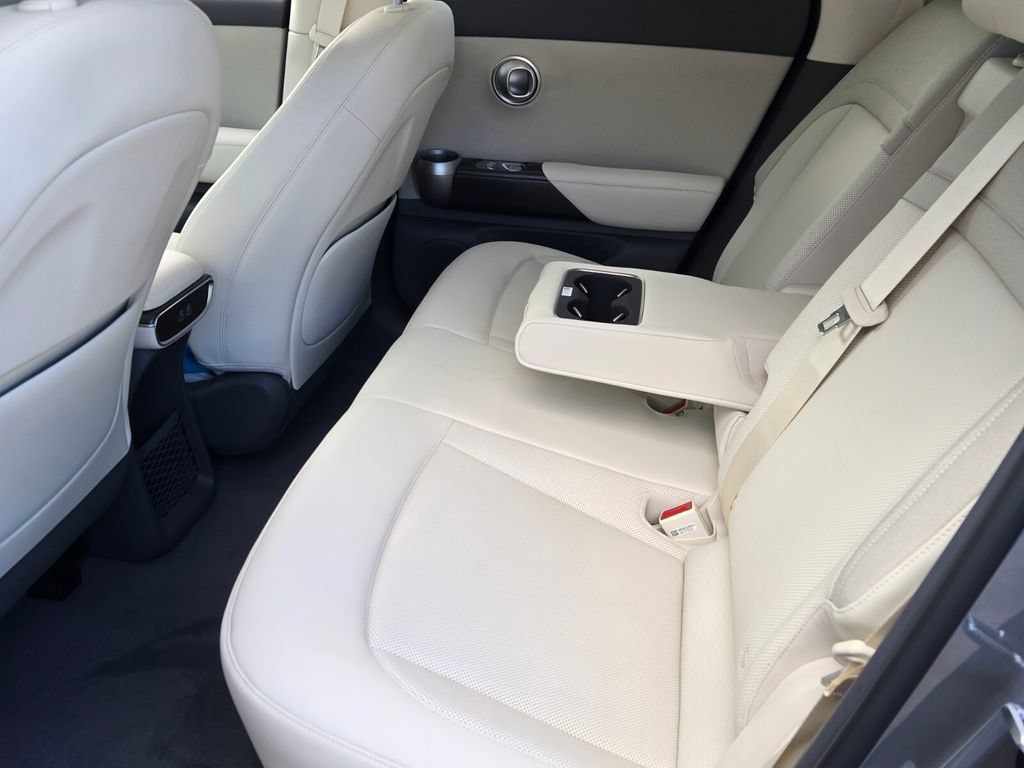 New 2027 Genesis GV60 RWD image 6