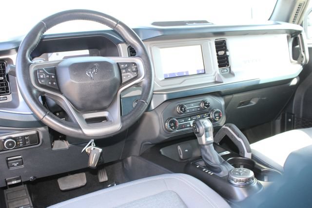 Used 2023 Ford Bronco Outer Banks AWD/4WD image 13