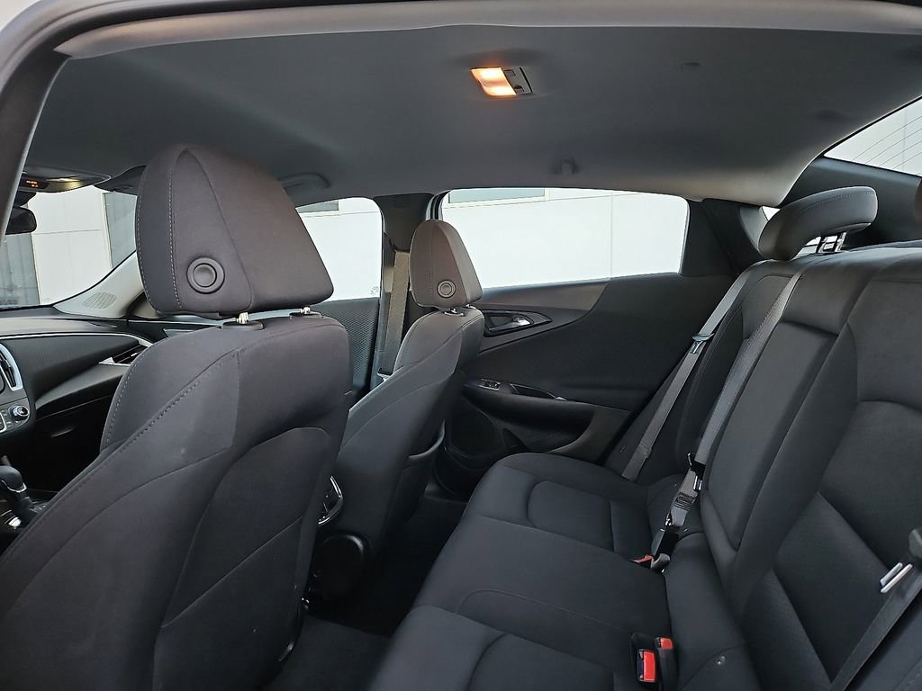 Used 2024 Chevrolet Malibu LT image 17