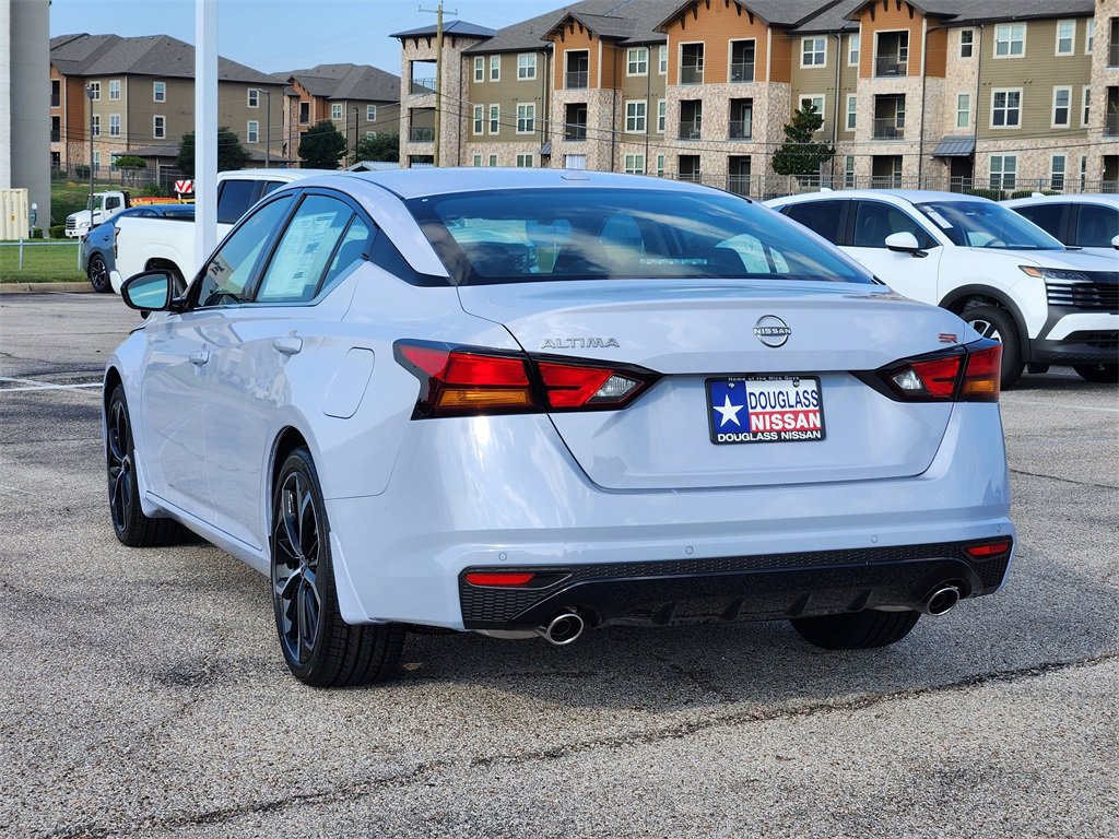 New 2025 Nissan Altima 2.5 SR w/ SR Premium Package image 4