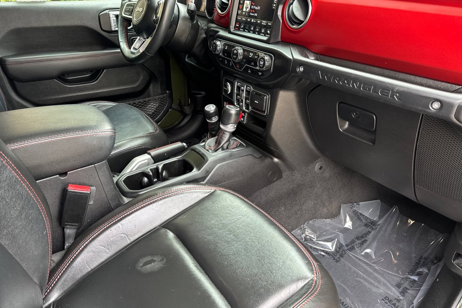 Used 2021 Jeep Wrangler Unlimited Rubicon AWD/4WD image 15