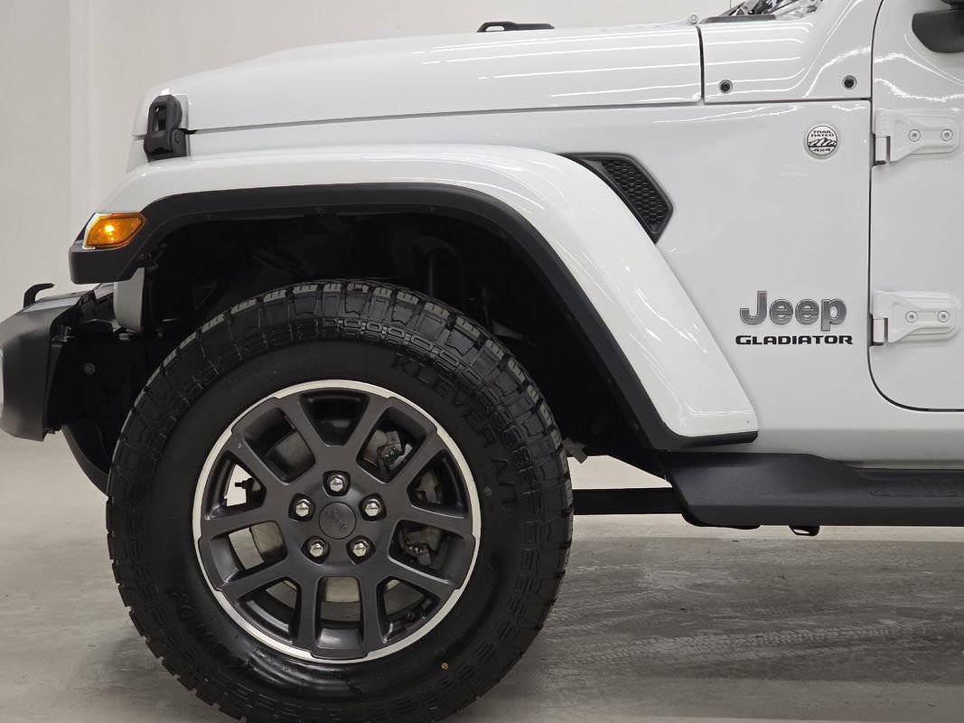 Used 2020 Jeep Gladiator Overland image 41